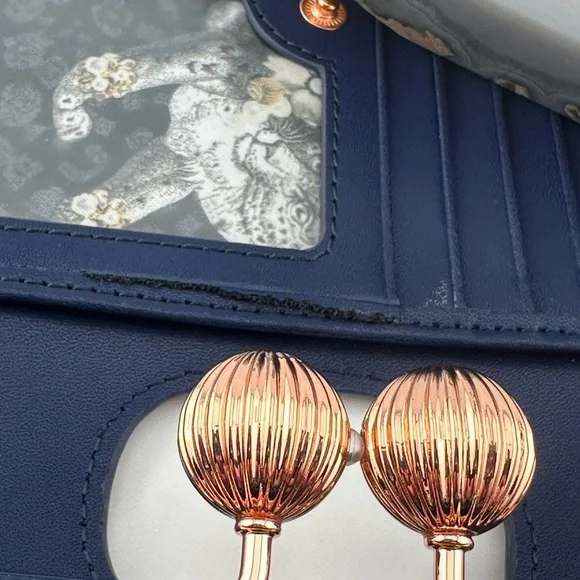 Ted Baker Navy Patent Leather Clutch Wallet - Picture 14 of 16